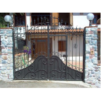 CANCELLO CARRABILE in Ferro Battuto . Realizzazioni Personalizzate . Cod. 050