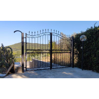 CANCELLO CARRABILE in Ferro Battuto . Realizzazioni Personalizzate . Cod. 053