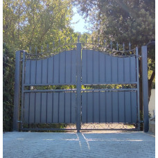 CANCELLO CARRABILE in Ferro Battuto . Realizzazioni Personalizzate . Cod. 053