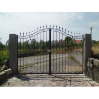 CANCELLO CARRABILE in Ferro Battuto . Realizzazioni Personalizzate . Cod. 053