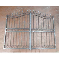 CANCELLO CARRABILE in Ferro Battuto . Realizzazioni Personalizzate . Cod. 053