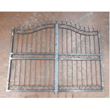 CANCELLO CARRABILE in Ferro Battuto . Realizzazioni Personalizzate . Cod. 053