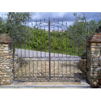 CANCELLO CARRABILE in Ferro Battuto . Realizzazioni Personalizzate . Cod. 053