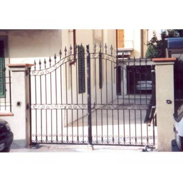 Wrought Iron Driveway Gate. Personalised Executions. 054