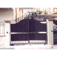 CANCELLO CARRABILE in Ferro Battuto . Realizzazioni Personalizzate . Cod. 054