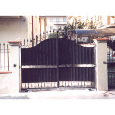 CANCELLO CARRABILE in Ferro Battuto . Realizzazioni Personalizzate . Cod. 054