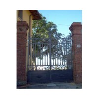Wrought Iron Driveway Gate. Personalised Executions. 058