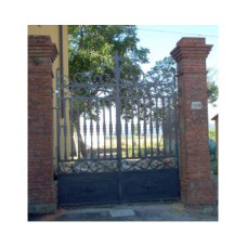 CANCELLO CARRABILE in Ferro Battuto . Realizzazioni Personalizzate . Cod. 058