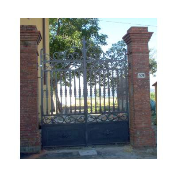 CANCELLO CARRABILE in Ferro Battuto . Realizzazioni Personalizzate . Cod. 058