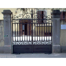 CANCELLO CARRABILE in Ferro Battuto . Realizzazioni Personalizzate . Cod. 058
