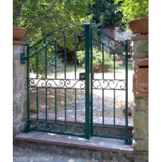 CANCELLO PEDONALE in Ferro Battuto . Realizzazioni Personalizzate . Cod. 070