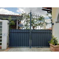 CANCELLO PEDONALE in Ferro . Realizzazioni Personalizzate . Cod. 073