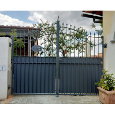 CANCELLO PEDONALE in Ferro . Realizzazioni Personalizzate . Cod. 073