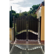 CANCELLO PEDONALE in Ferro Battuto . Realizzazioni Personalizzate . Cod. 083