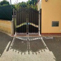 CANCELLO PEDONALE in Ferro Battuto . Realizzazioni Personalizzate . Cod. 083