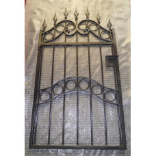 CANCELLO PEDONALE in Ferro Battuto . Realizzazioni Personalizzate . Cod. 083
