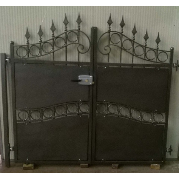 CANCELLO PEDONALE in Ferro Battuto . Realizzazioni Personalizzate . Cod. 083