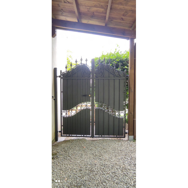 CANCELLO PEDONALE in Ferro Battuto . Realizzazioni Personalizzate . Cod. 083 CANCELLO PEDONALE in Ferro Battuto . Realizzazioni Personalizzate . Cod. 083