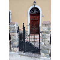 CANCELLO PEDONALE in Ferro Battuto . Realizzazioni Personalizzate . Cod. 1502