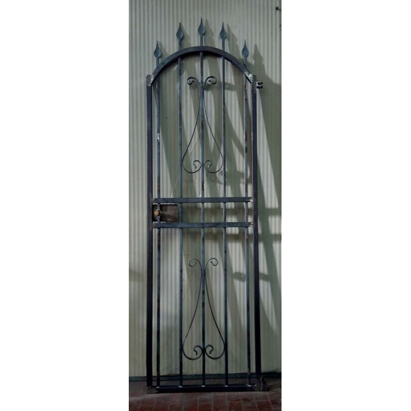 CANCELLO PEDONALE in Ferro Battuto . Realizzazioni Personalizzate . Cod. 1509