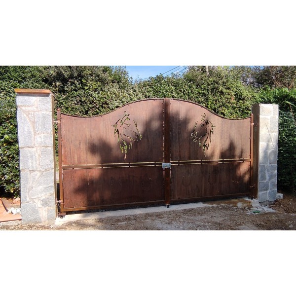 CANCELLO CARRABILE Ferro Design con taglio laser . Realizzazioni Personalizzate . cod. 1511 . Detrazioni 50%