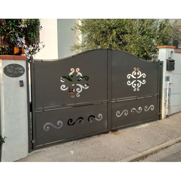 CANCELLO CARRABILE in Ferro con disegno Laser . Realizzazioni Personalizzate . Cod. 1511