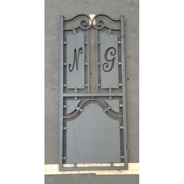 Pedestrian Gate in Iron Design with laser cutting . Personalised Executions. 1515
