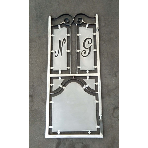 CANCELLO PEDONALE in Ferro con disegno Laser . Realizzazioni Personalizzate . Cod. 1515
