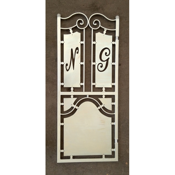 CANCELLO PEDONALE in Ferro con disegno Laser . Realizzazioni Personalizzate . Cod. 1515
