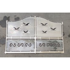 Driveway Gate in Iron Design with laser cutting . Personalised Executions. 1520