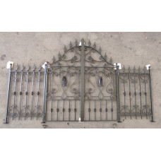 CANCELLO CARRABILE in Ferro Battuto . Realizzazioni Personalizzate . Cod. 1528