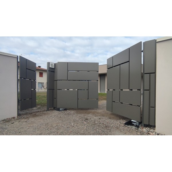 CANCELLO PEDONALE Ferro . Realizzazioni Personalizzate . cod. 1531 . Detrazioni 50%.