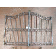 CANCELLO CARRABILE in Ferro Battuto . Realizzazioni Personalizzate . Cod. 1535