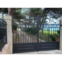 CANCELLO CARRABILE in Ferro Battuto . Realizzazioni Personalizzate . Cod. 1536