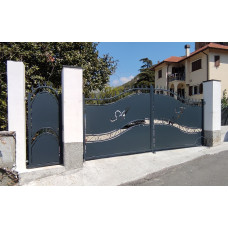 CANCELLO CARRABILE in Ferro Battuto con disegno Laser . Realizzazioni Personalizzate . Cod. 1543