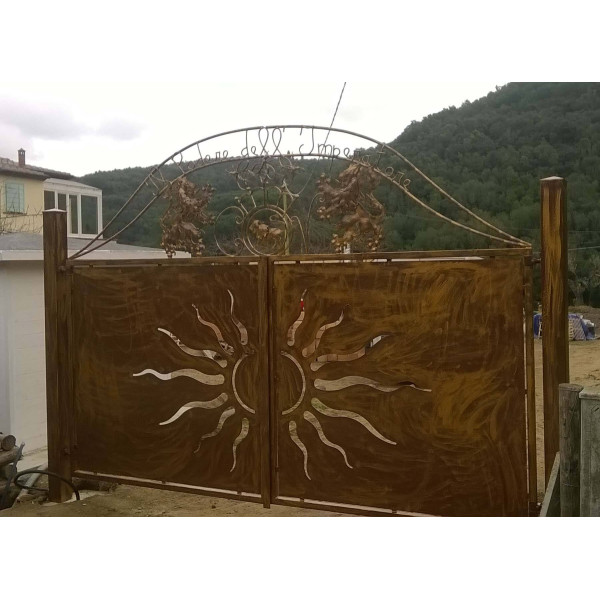 CANCELLO CARRABILE in Ferro con disegno Laser . Realizzazioni Personalizzate . Cod. 191