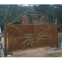 CANCELLO CARRABILE in Ferro con disegno Laser . Realizzazioni Personalizzate . Cod. 191