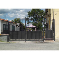 CANCELLO CARRABILE in Ferro Battuto . Realizzazioni Personalizzate . Cod. 192
