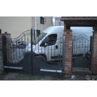 CANCELLO CARRABILE in Ferro Battuto . Realizzazioni Personalizzate . Cod. 194