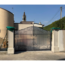 CANCELLO CARRABILE in Ferro Battuto . Realizzazioni Personalizzate . Cod. 2101