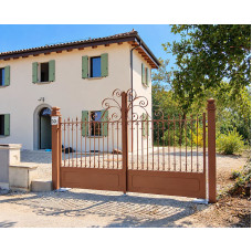 CANCELLO CARRABILE in Ferro Battuto . Realizzazioni Personalizzate . Cod. 2106