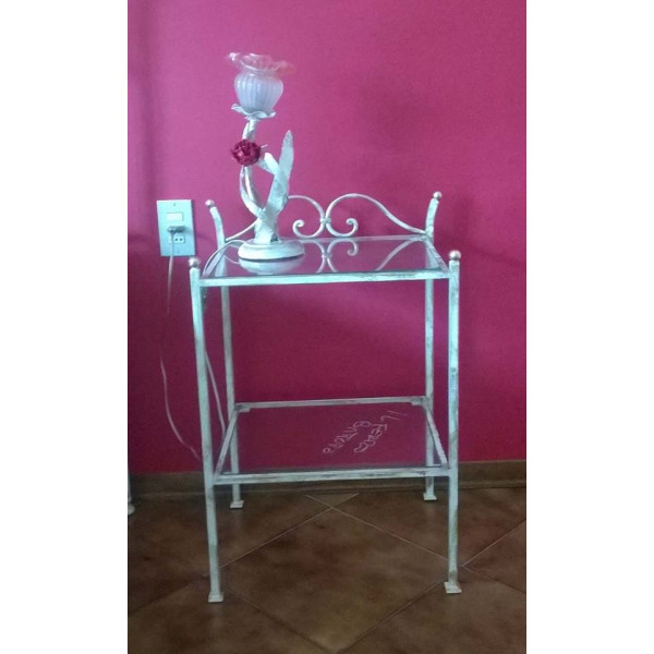 COMODINO in FERRO BATTUTO . Realizzazioni Personalizzate . 1250