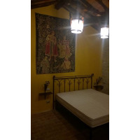 COMODINO in FERRO BATTUTO . Realizzazioni Personalizzate . 869