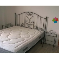 COMODINO in FERRO BATTUTO . Realizzazioni Personalizzate . 871