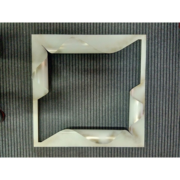 CORNICE design FERRO Battuto per Specchio o Foto con o senza LED . Realizzazioni Personalizzate . 849