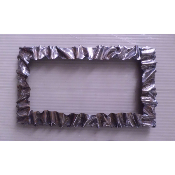 CORNICE design FERRO BATTUTO per Specchio o Foto con o senza LED . Realizzazioni Personalizzate . 850