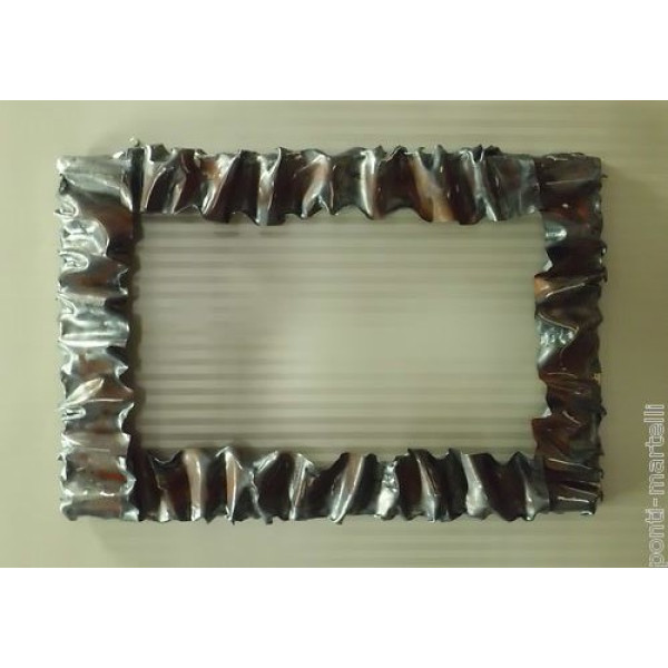 CORNICE design FERRO BATTUTO per Specchio o Foto con o senza LED . Realizzazioni Personalizzate . 850