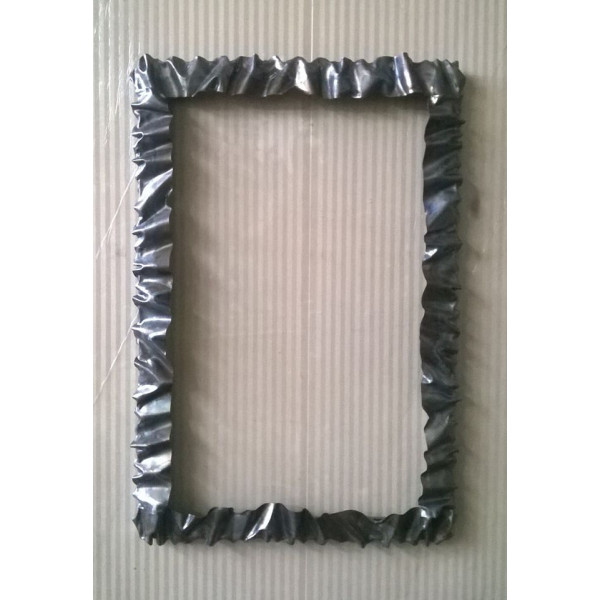 CORNICE design FERRO BATTUTO per Specchio o Foto con o senza LED . Realizzazioni Personalizzate . 850