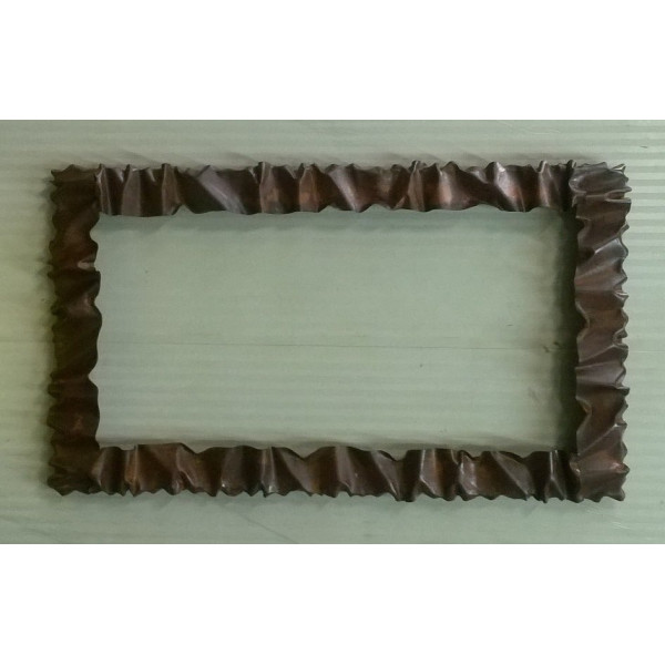 CORNICE design FERRO BATTUTO per Specchio o Foto con o senza LED . Realizzazioni Personalizzate . 850