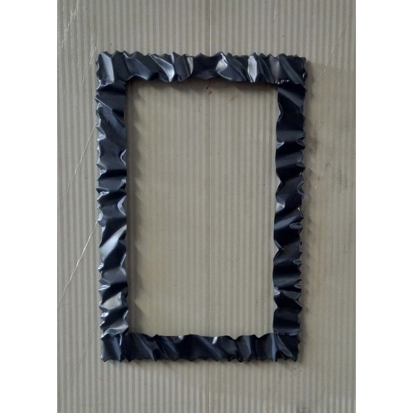CORNICE design FERRO BATTUTO per Specchio o Foto con o senza LED . Realizzazioni Personalizzate . 850